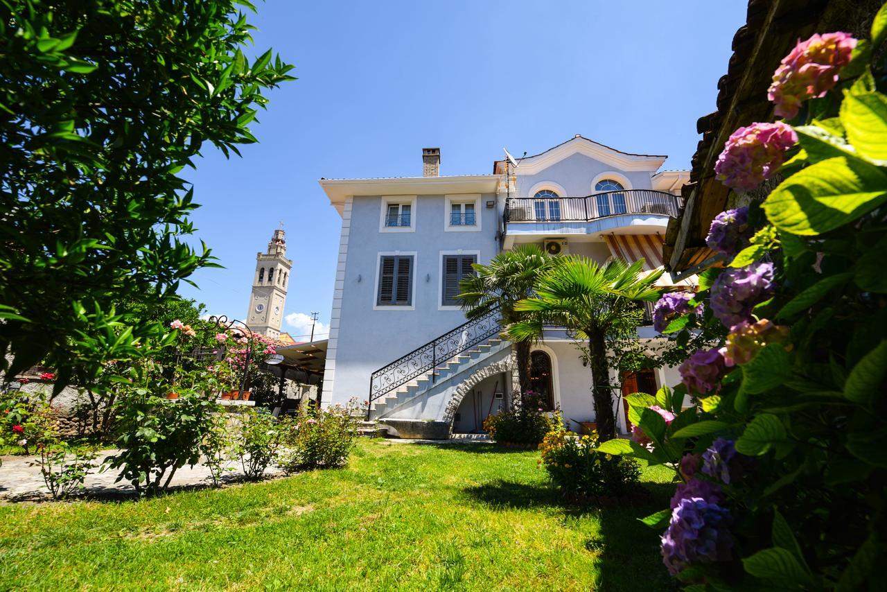 Rose Garden Hotel Shkodër Extérieur photo