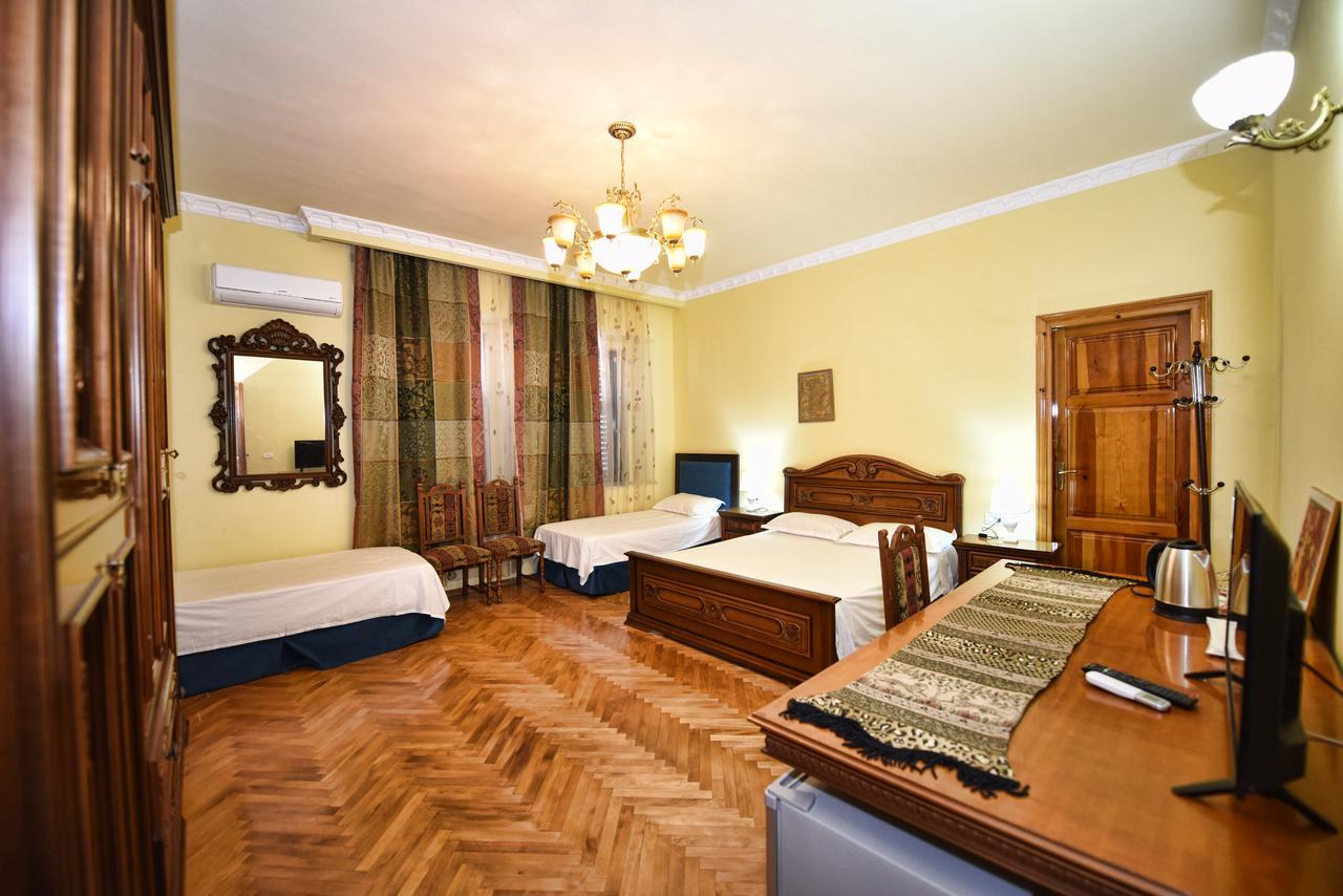 Rose Garden Hotel Shkodër Extérieur photo